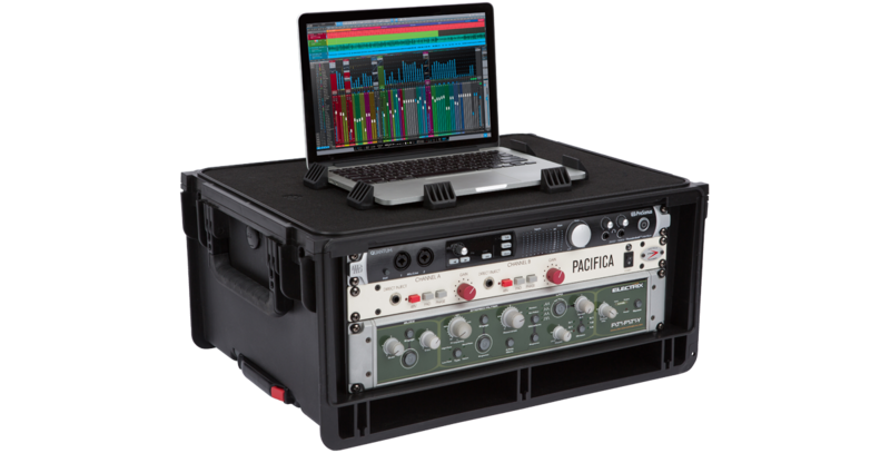 SKB Injection-Molded 4-RU Studio Flyer Rack Case
#SK1SKBISF4U MFR #1SKB-ISF4U
